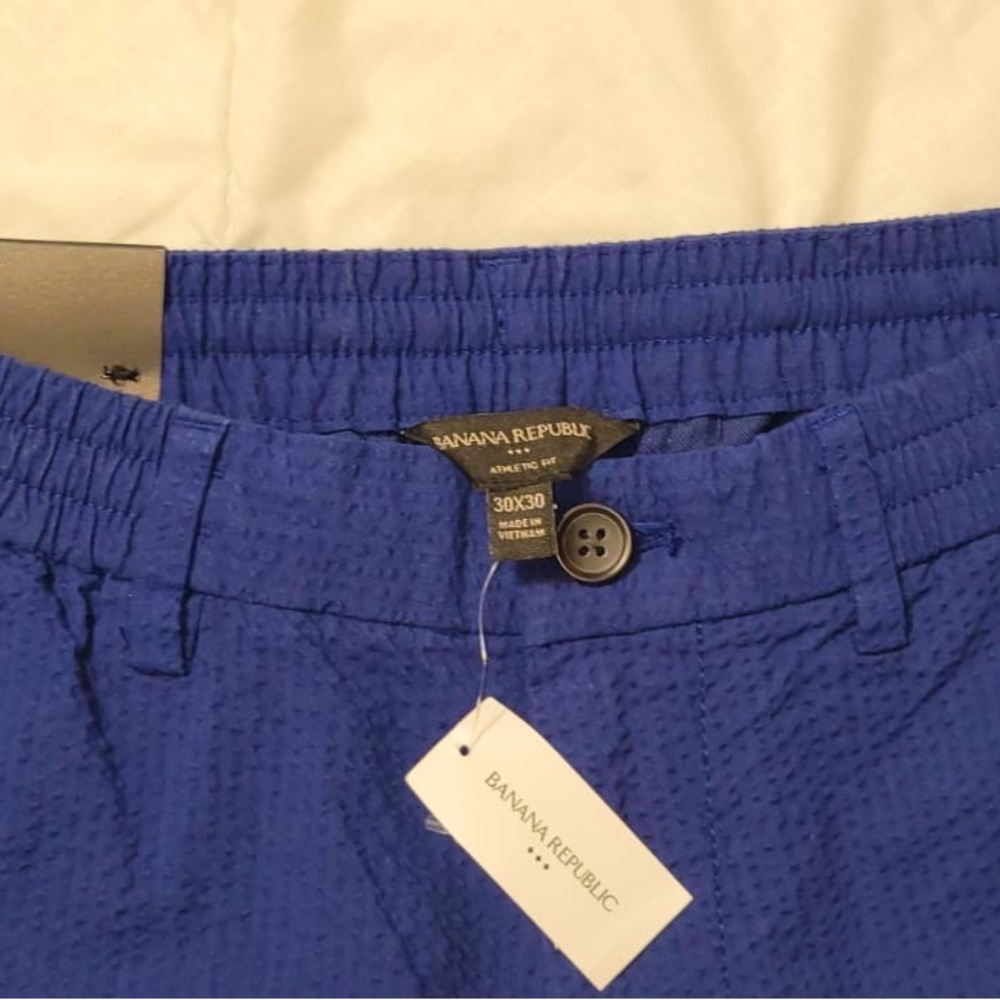 "New Banana Republic men's pants size 30x30 with tags."